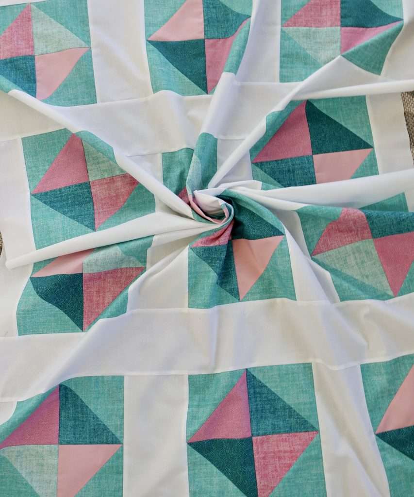 Baby Solitaire Quilt pink and green