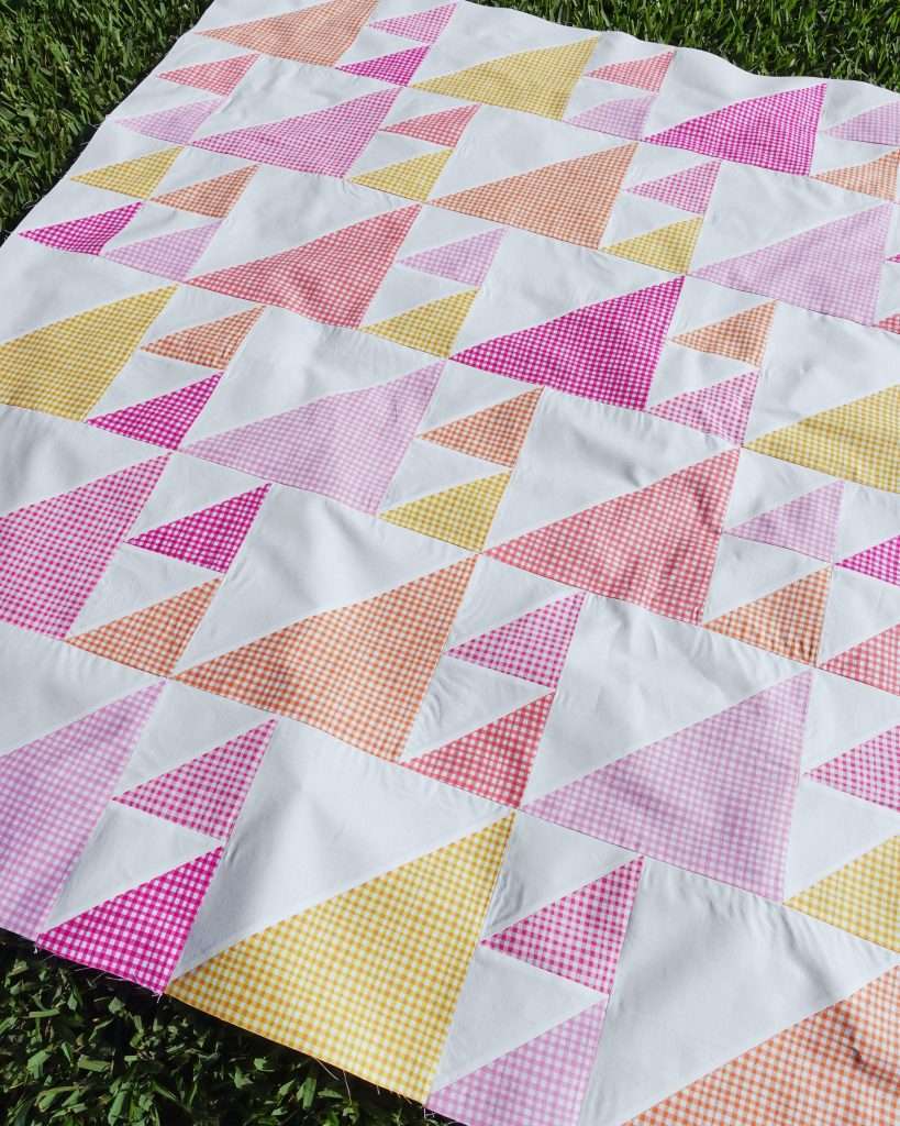 accuquilt quilt pattern using half square triangles - sail quilt pattern