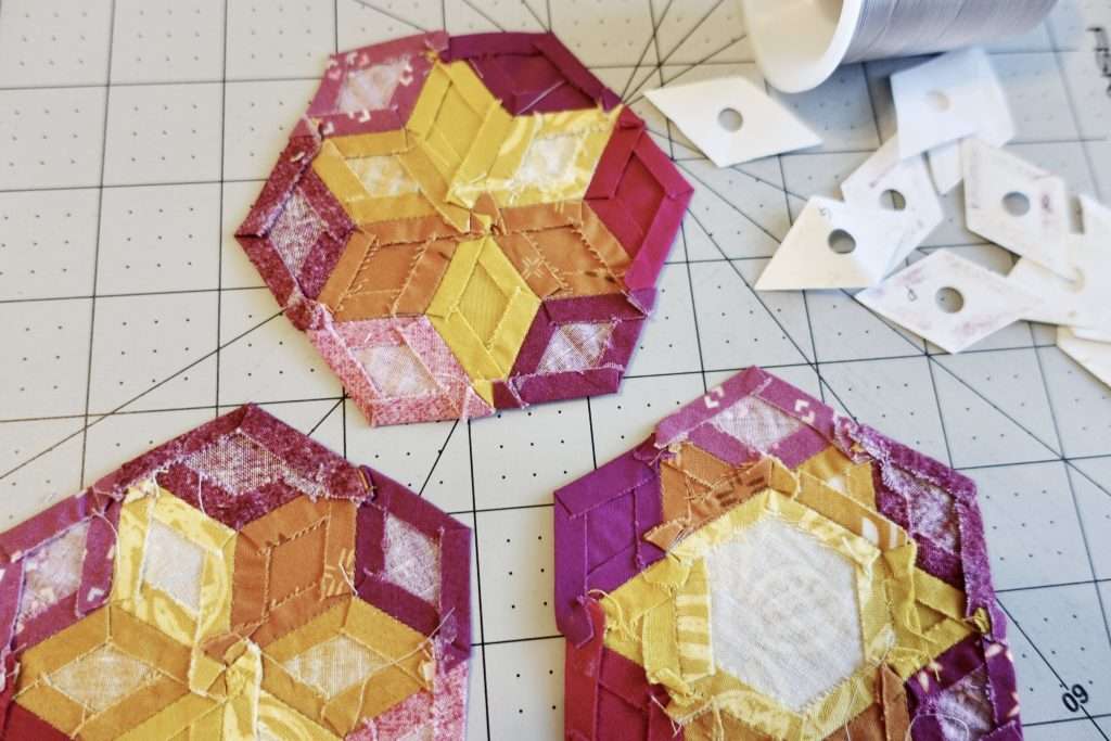 English Paper Piecing quilt block tutorial, learn how to make EPP quilt blocks