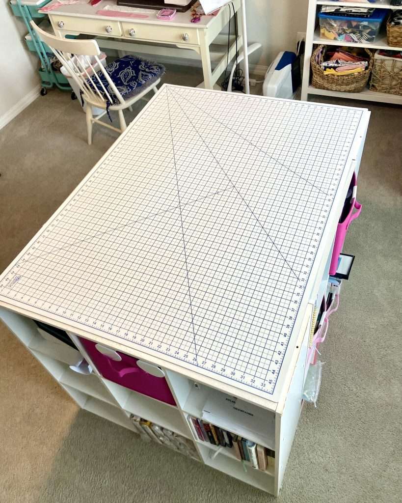 standing table for crafting