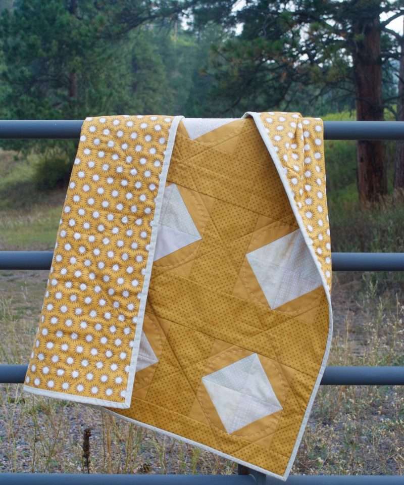 gender neutral easy baby quilt Solitaire pattern