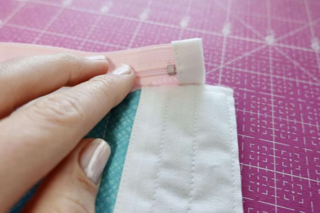 how to make a quilted zipper pouch 