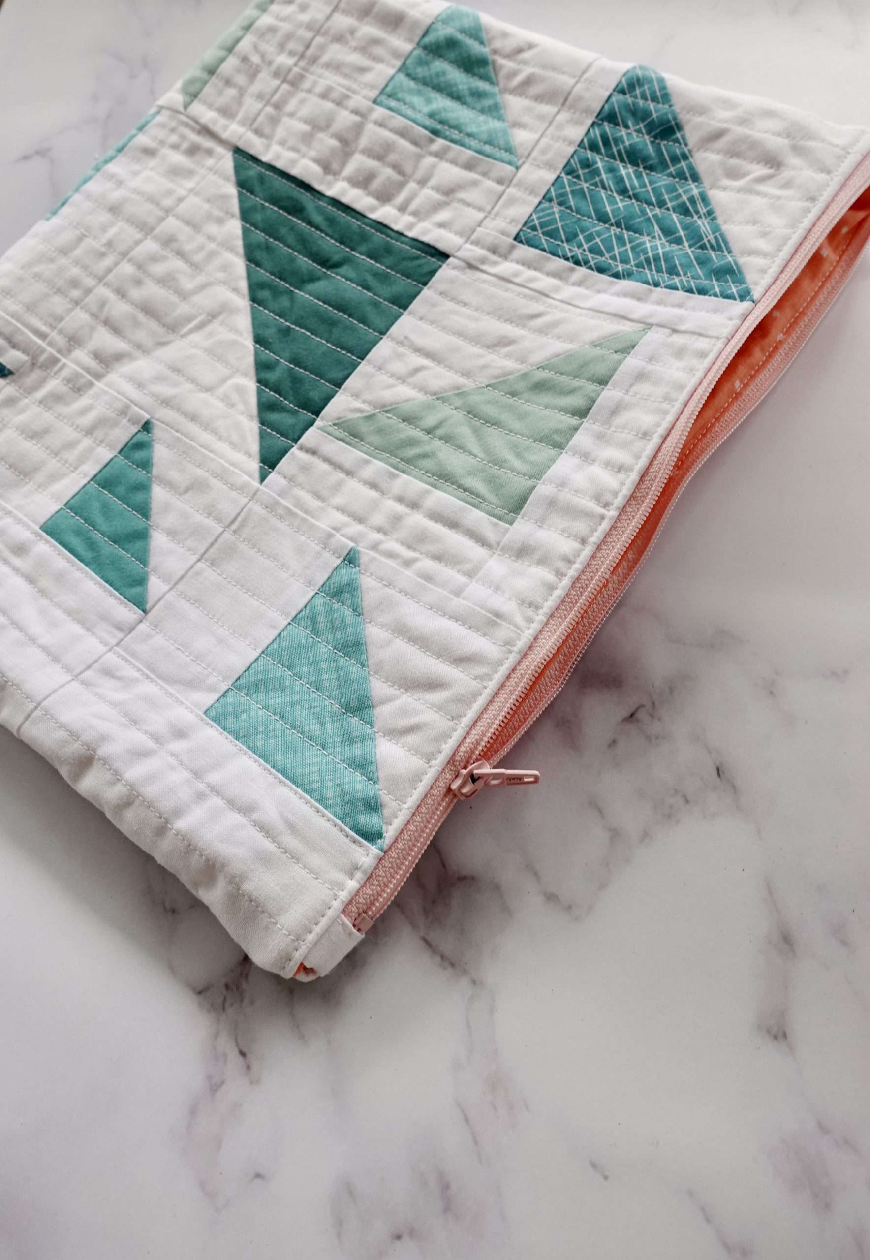 How to make a Mini Quilt Zipper Pouch