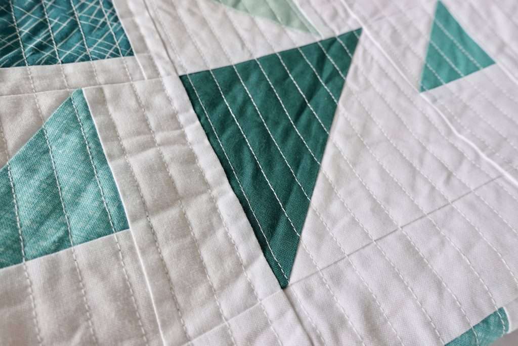 straight line quilting on a mini quilt