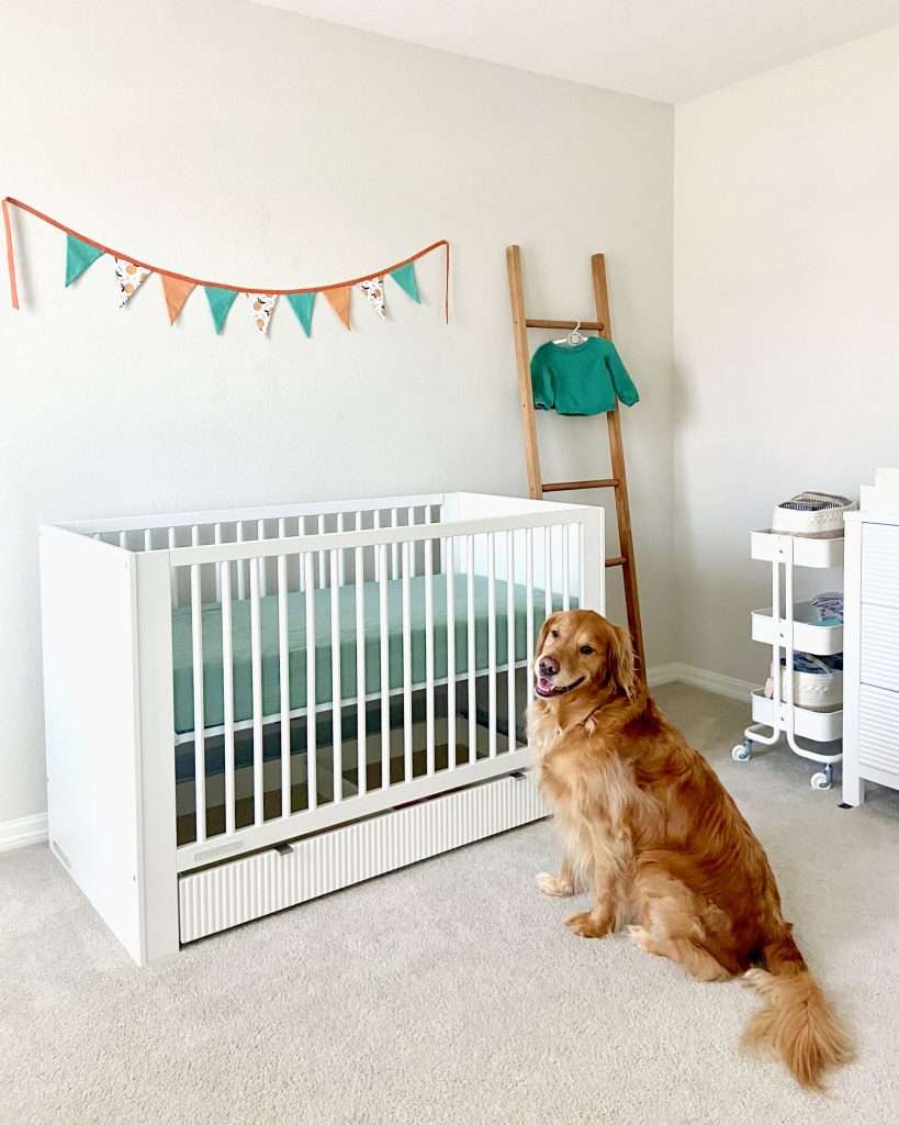 Make a DIY Fabric flag banner bunting for your nursery decoration 