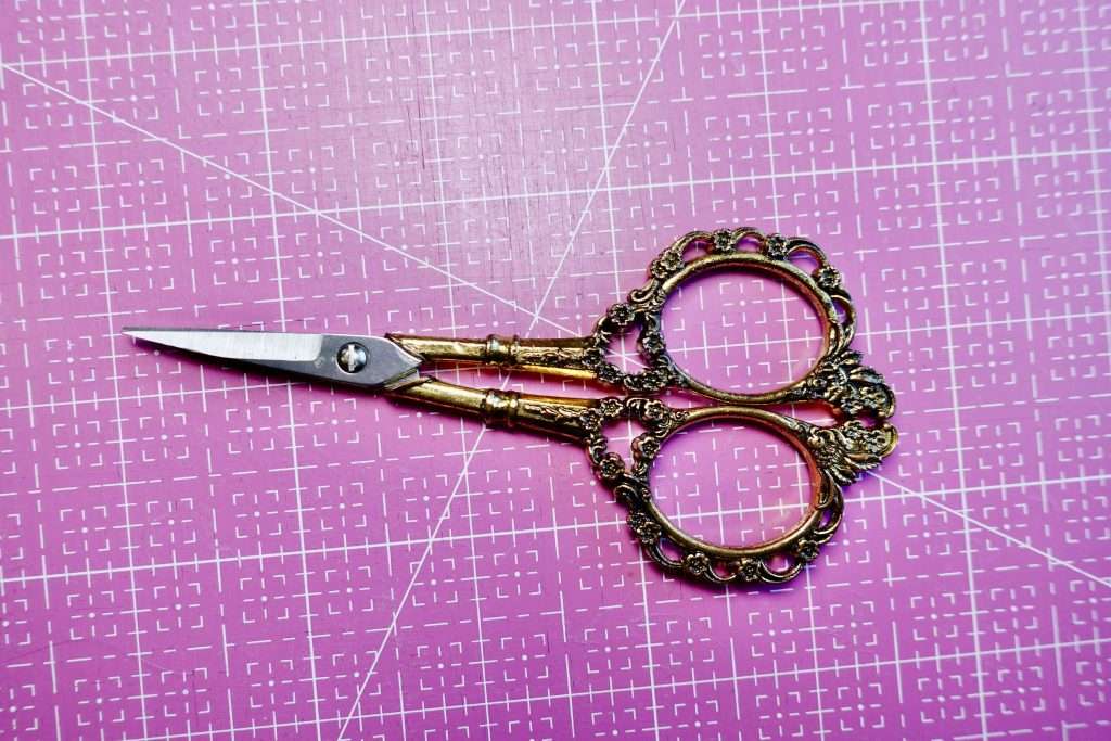 little scissors are an essential quilting tool to keep on hand when you are piecing your quilt top. use little snips to trim any loose threads or snip whenever needed while quilting