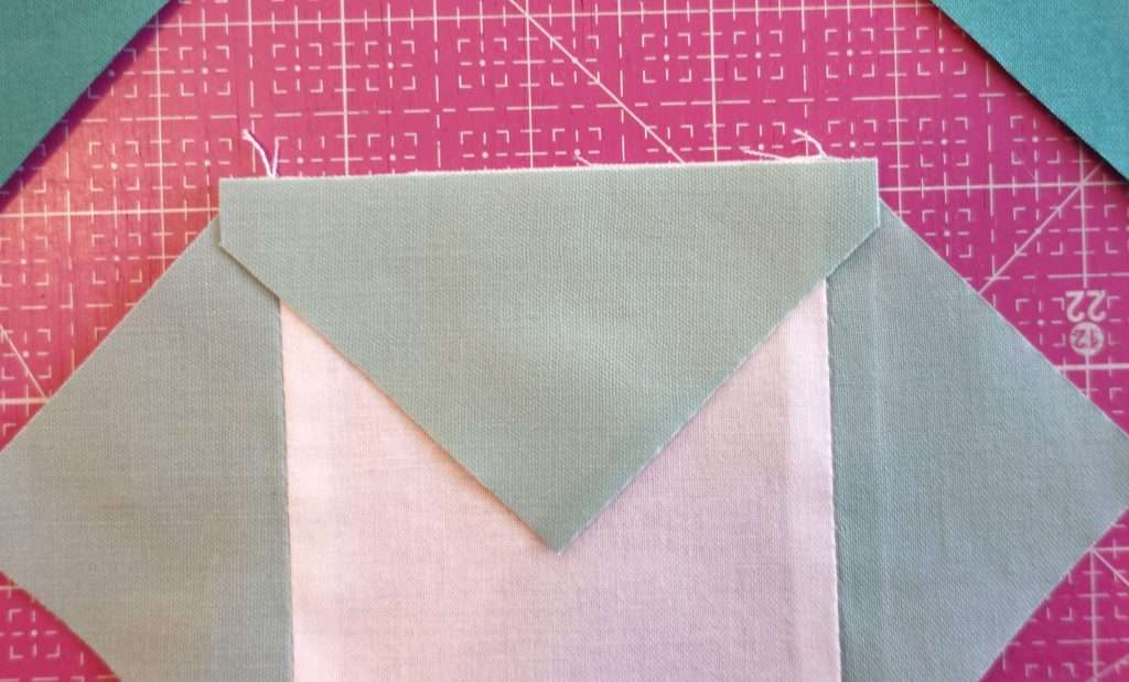 use accuquilt to make an economy quilt block